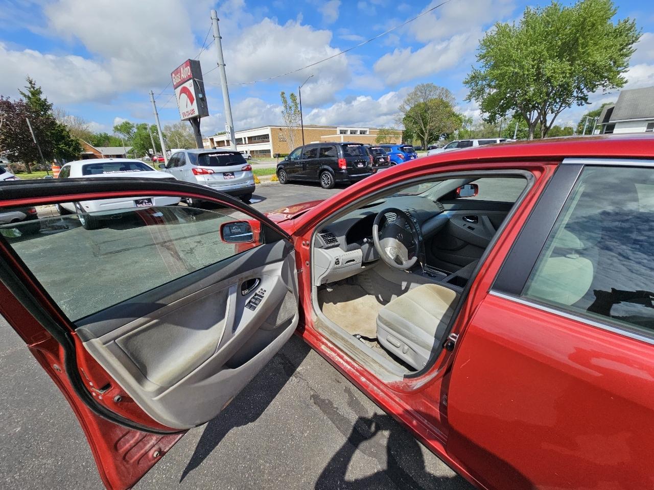 Toyota Camry SE 5-Spd AT 2009