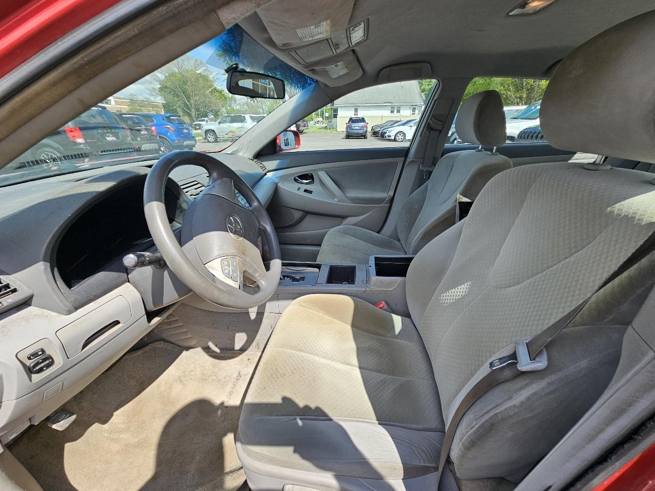 Toyota Camry SE 5-Spd AT 2009