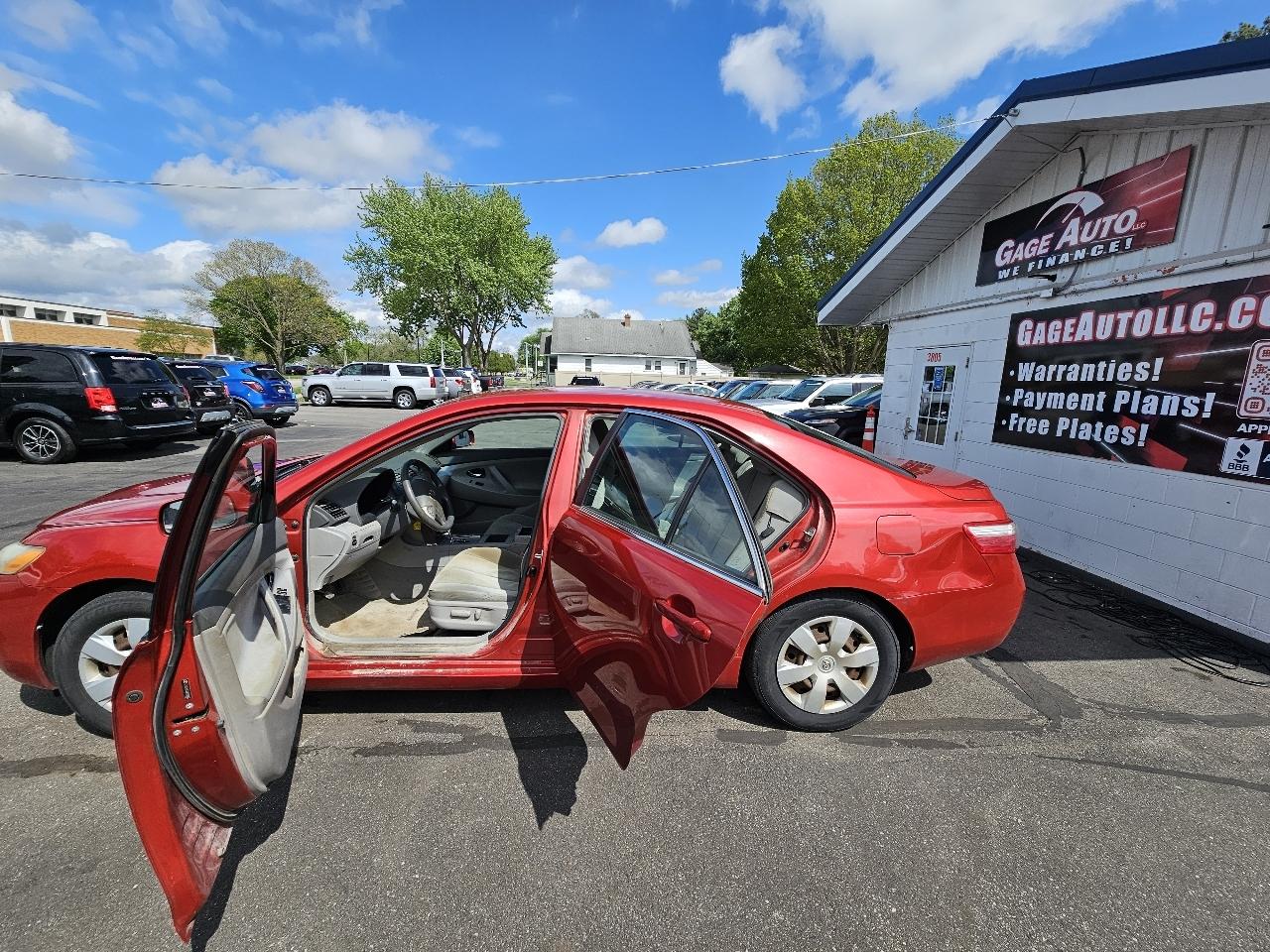 Toyota Camry SE 5-Spd AT 2009