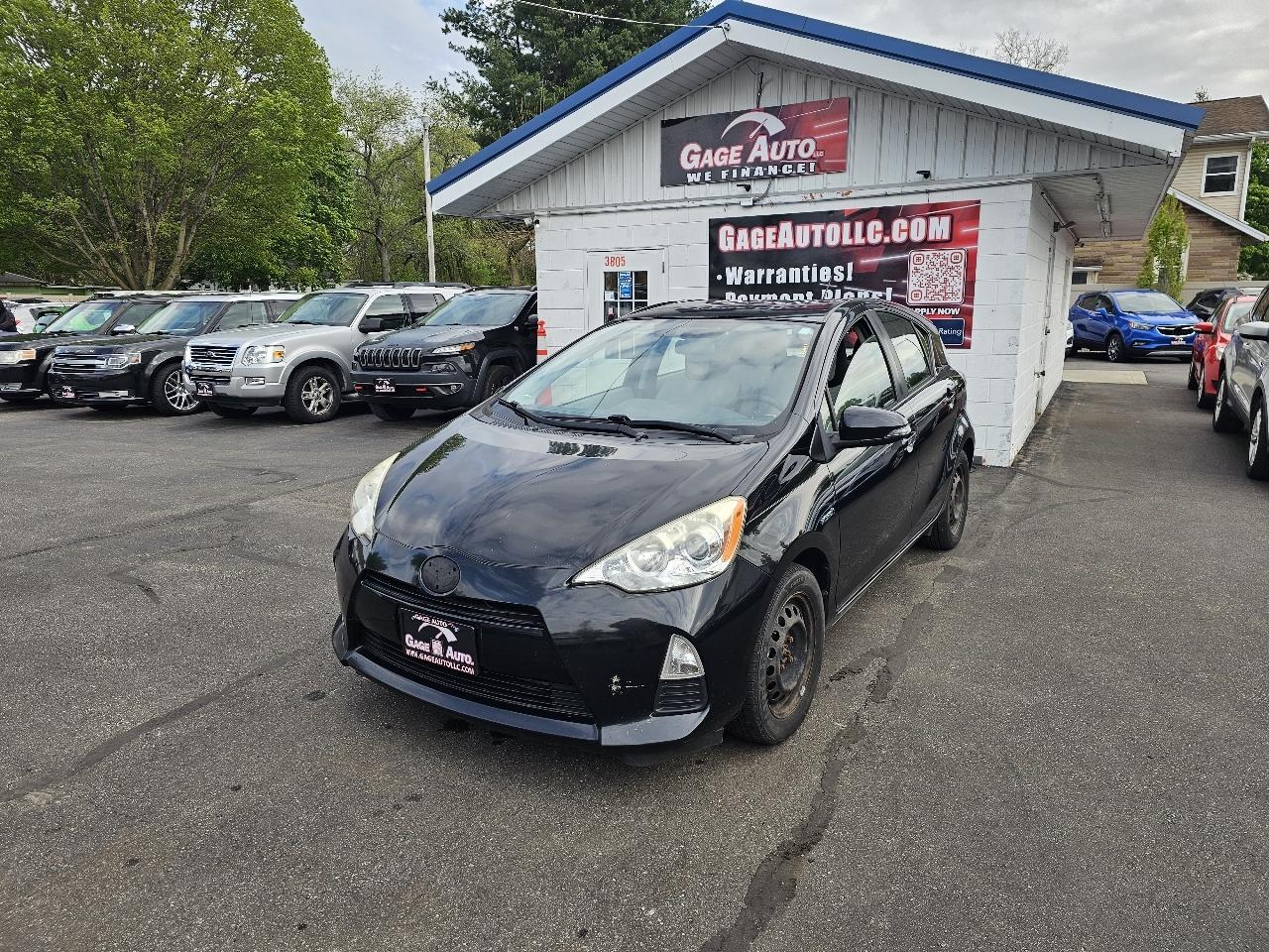 Toyota Prius c  2014