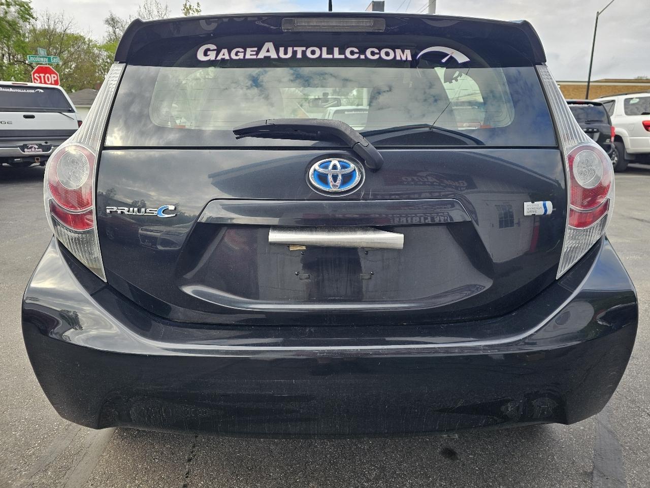 Toyota Prius c  2014