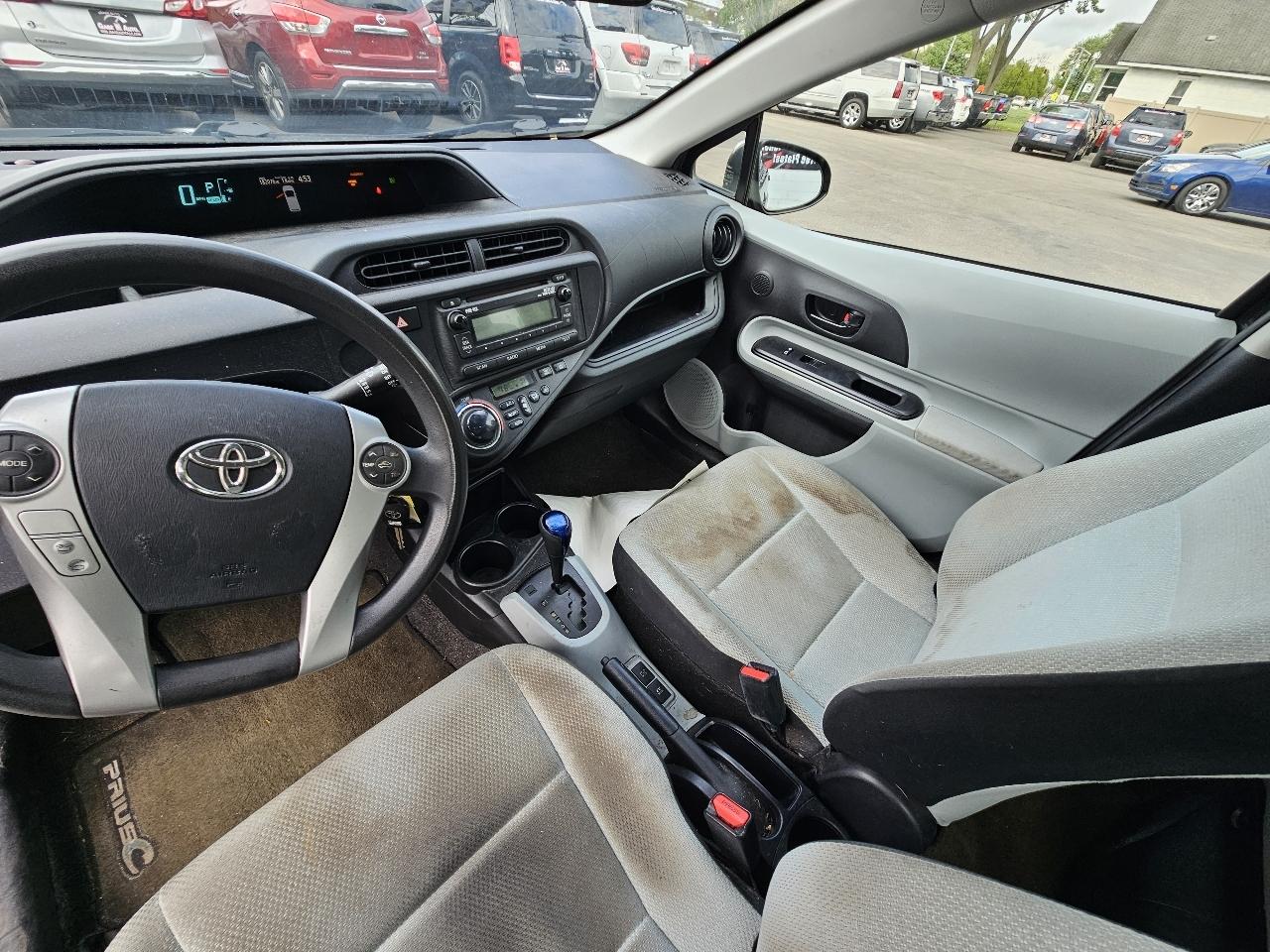 Toyota Prius c  2014
