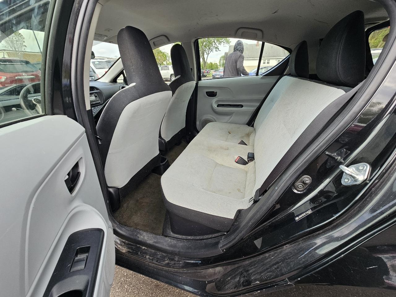 Toyota Prius c  2014