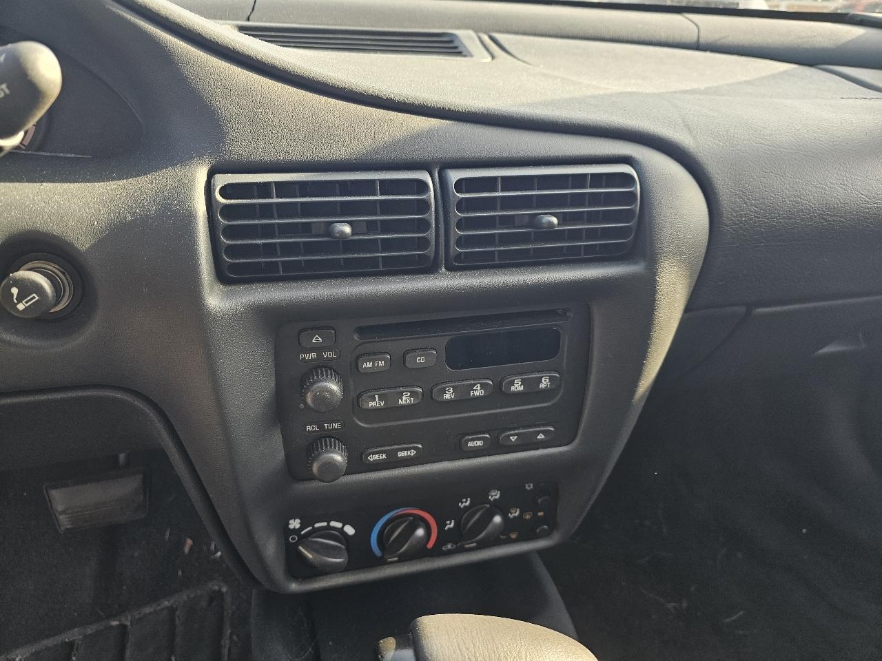 Chevrolet Cavalier Sedan 2004