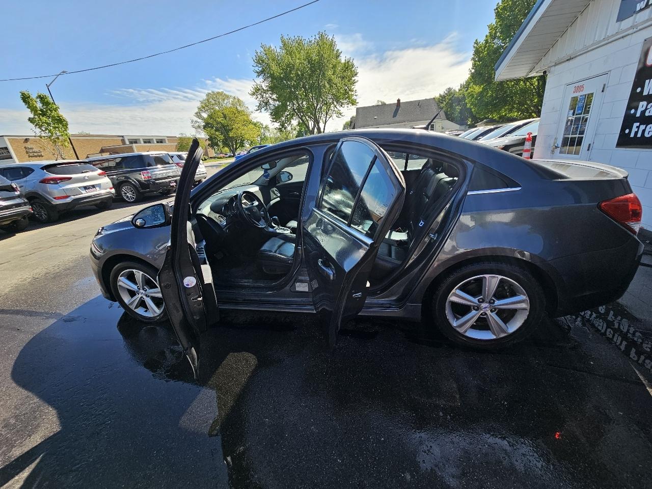 Chevrolet Cruze 2LT Auto 2013