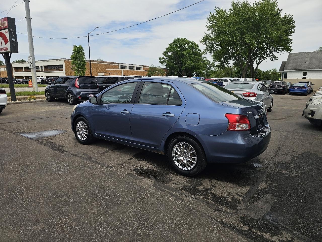 Toyota Yaris Sedan 2008