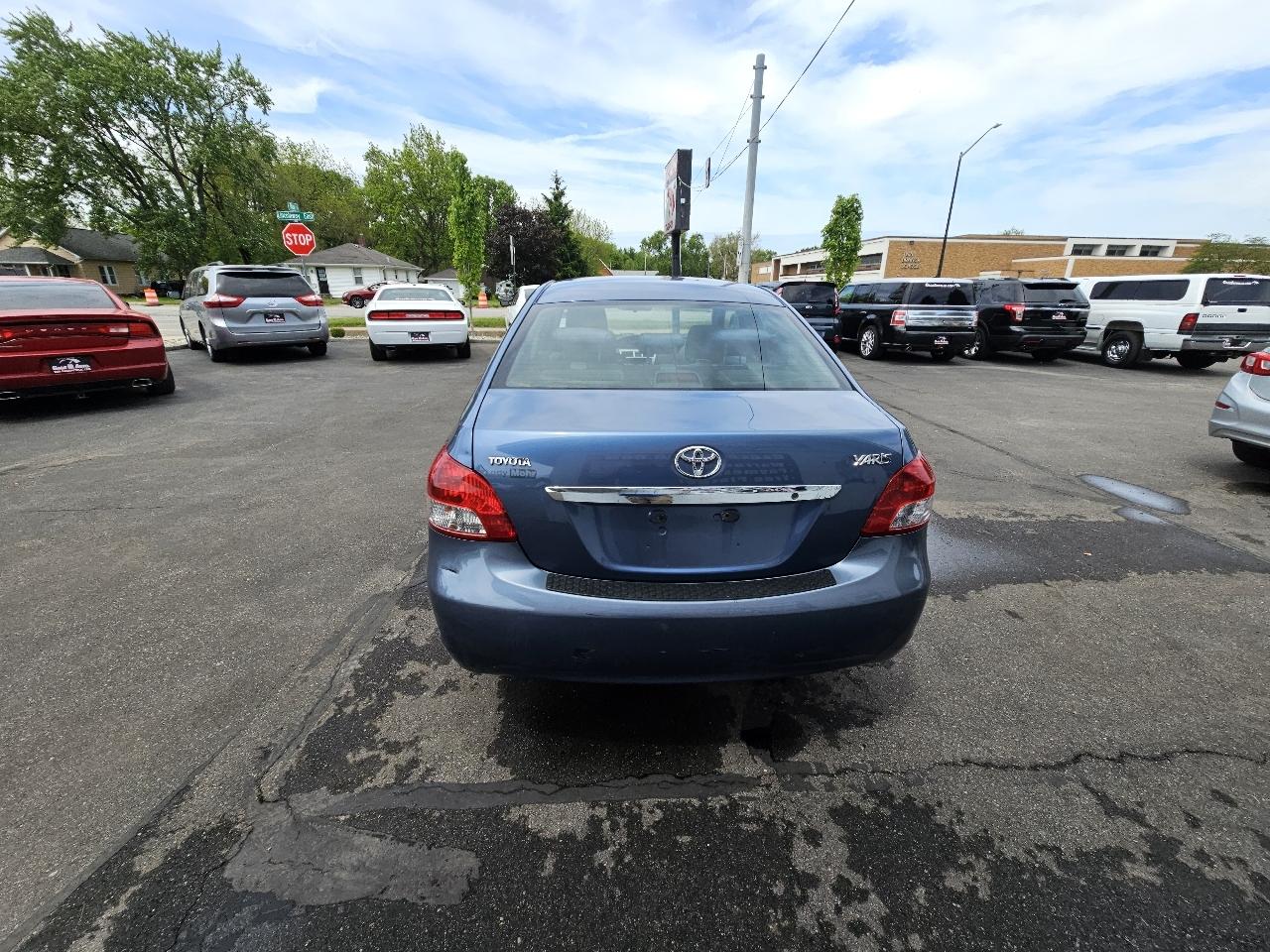 Toyota Yaris Sedan 2008