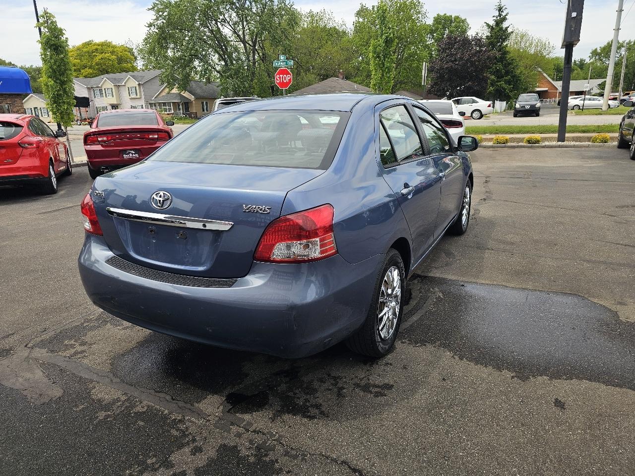 Toyota Yaris Sedan 2008
