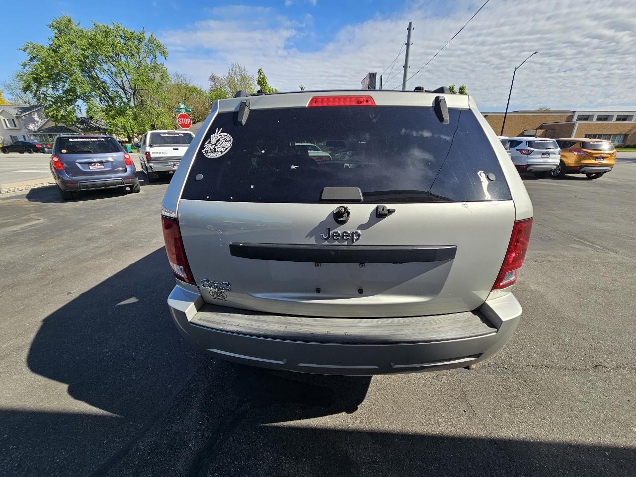 Jeep Grand Cherokee Laredo 4WD 2008