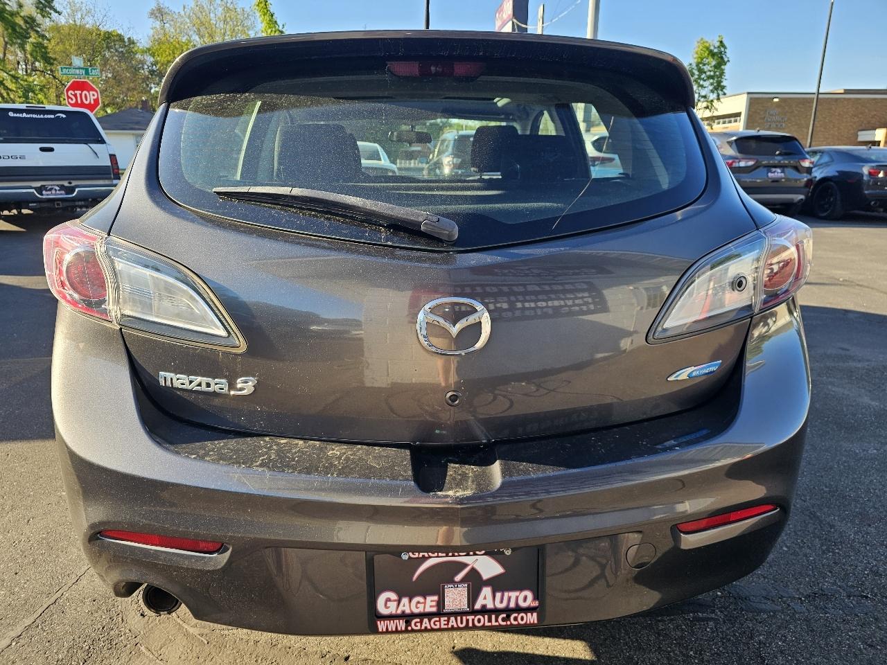 Mazda MAZDA3 i Touring AT 5-Door 2013
