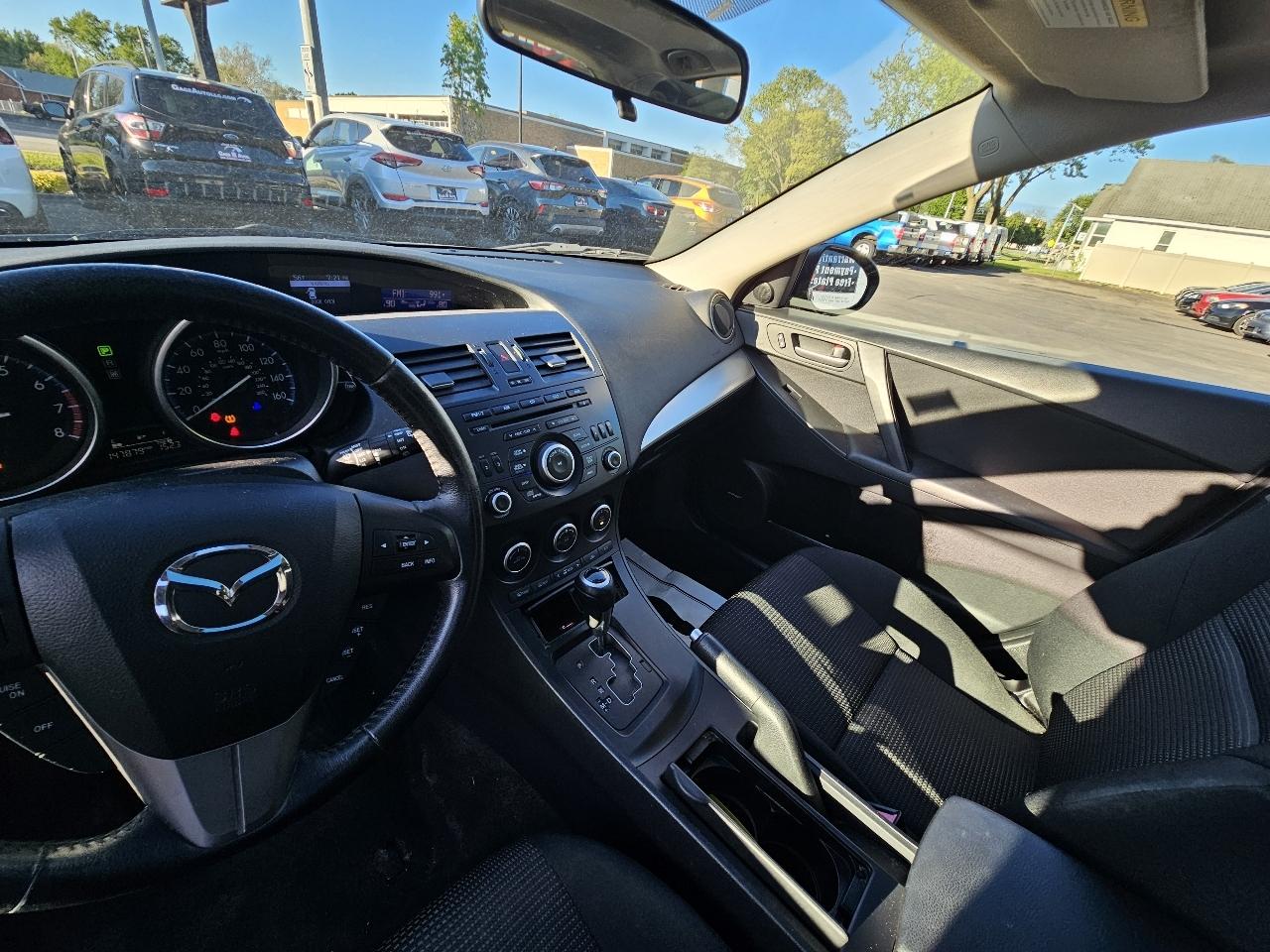 Mazda MAZDA3 i Touring AT 5-Door 2013