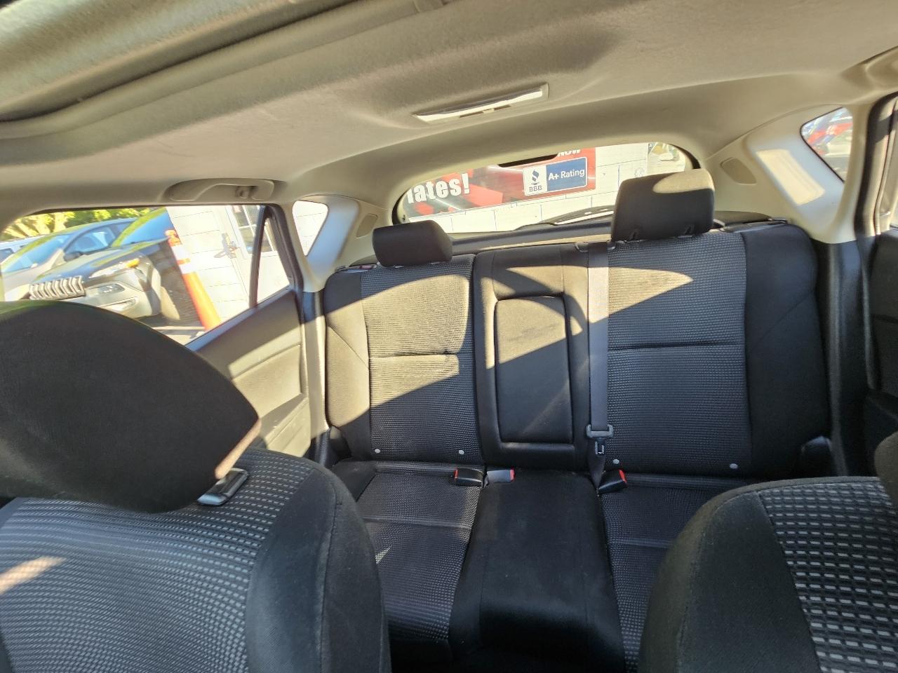 Mazda MAZDA3 i Touring AT 5-Door 2013