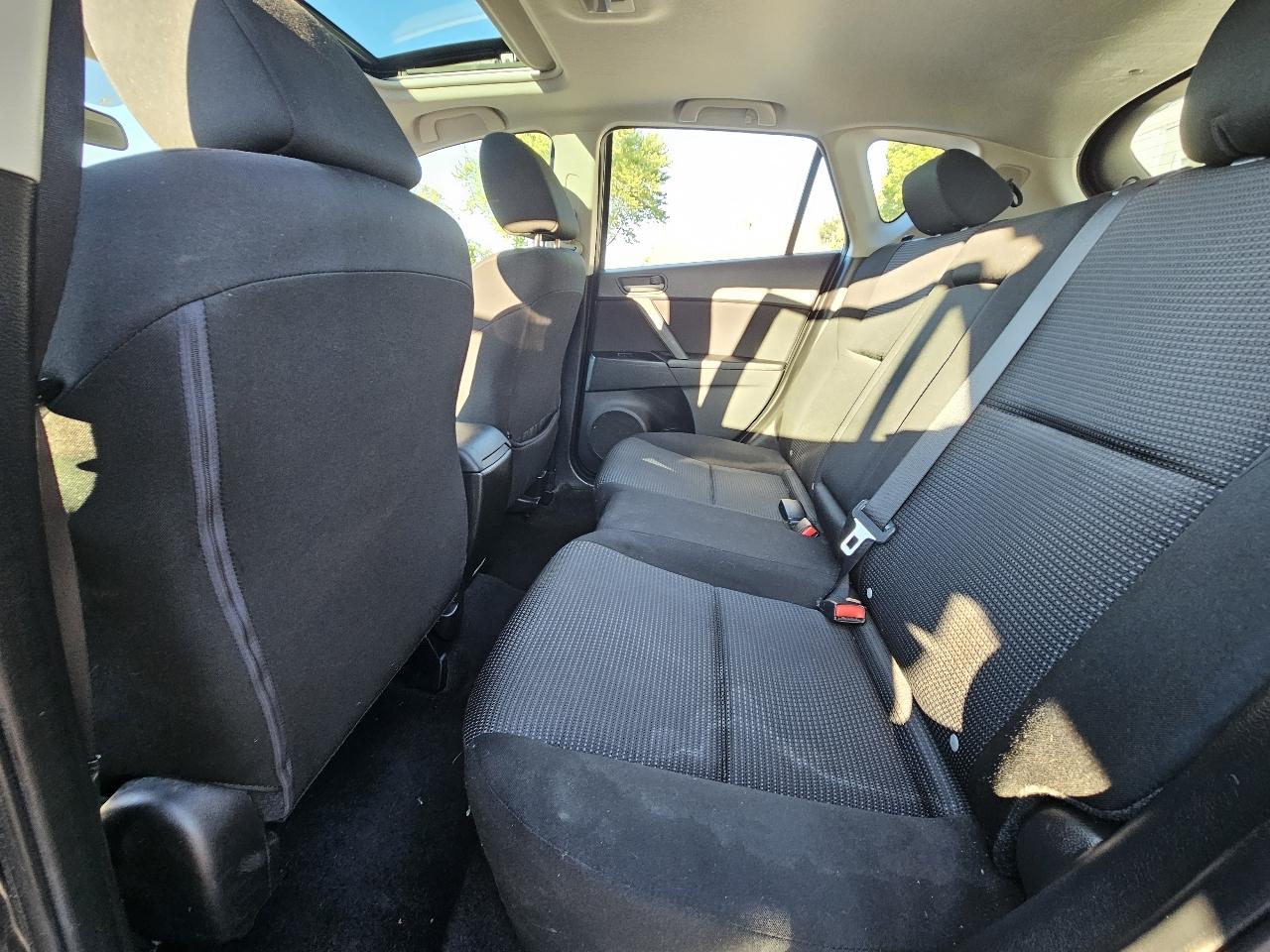 Mazda MAZDA3 i Touring AT 5-Door 2013