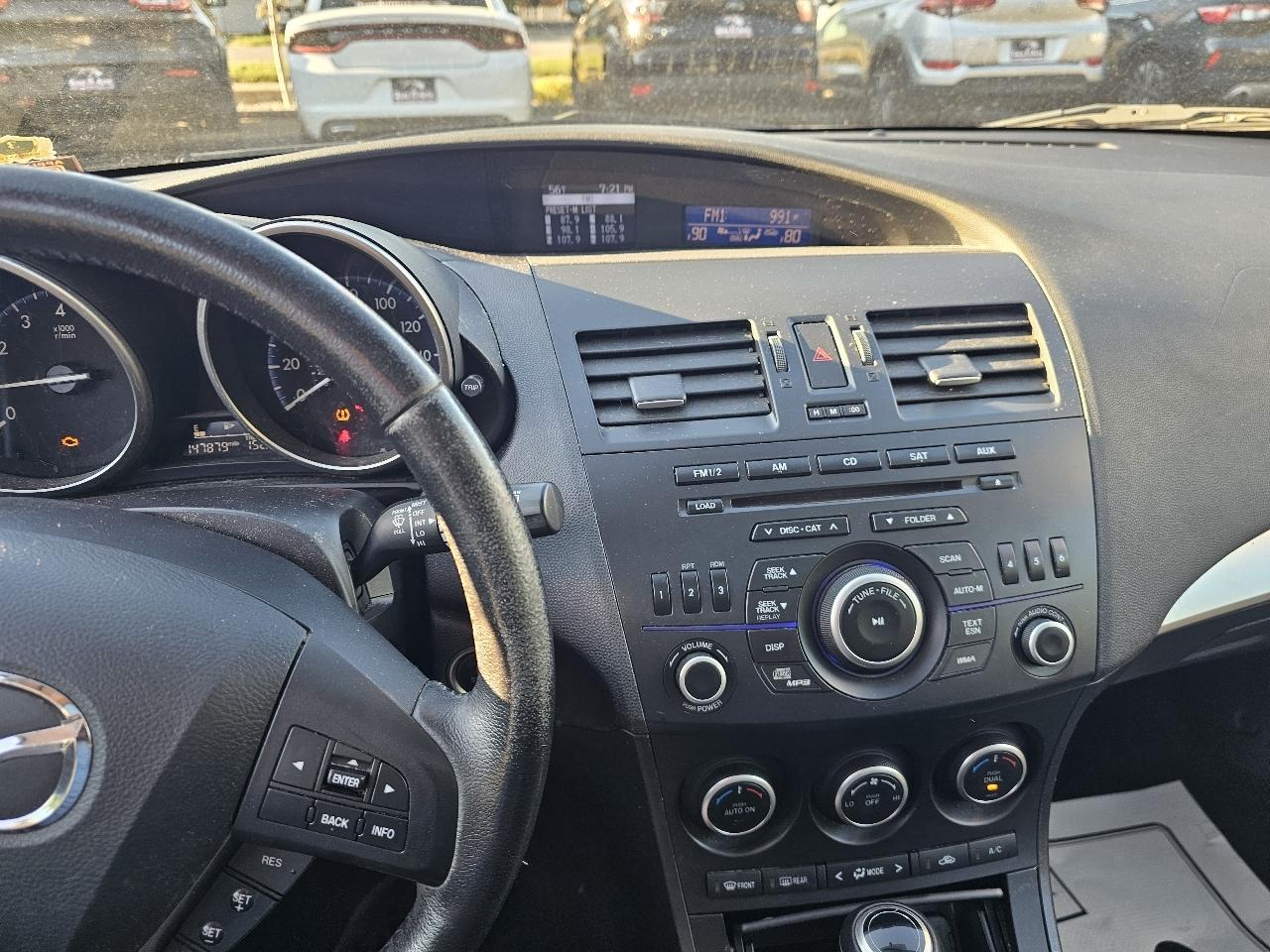 Mazda MAZDA3 i Touring AT 5-Door 2013
