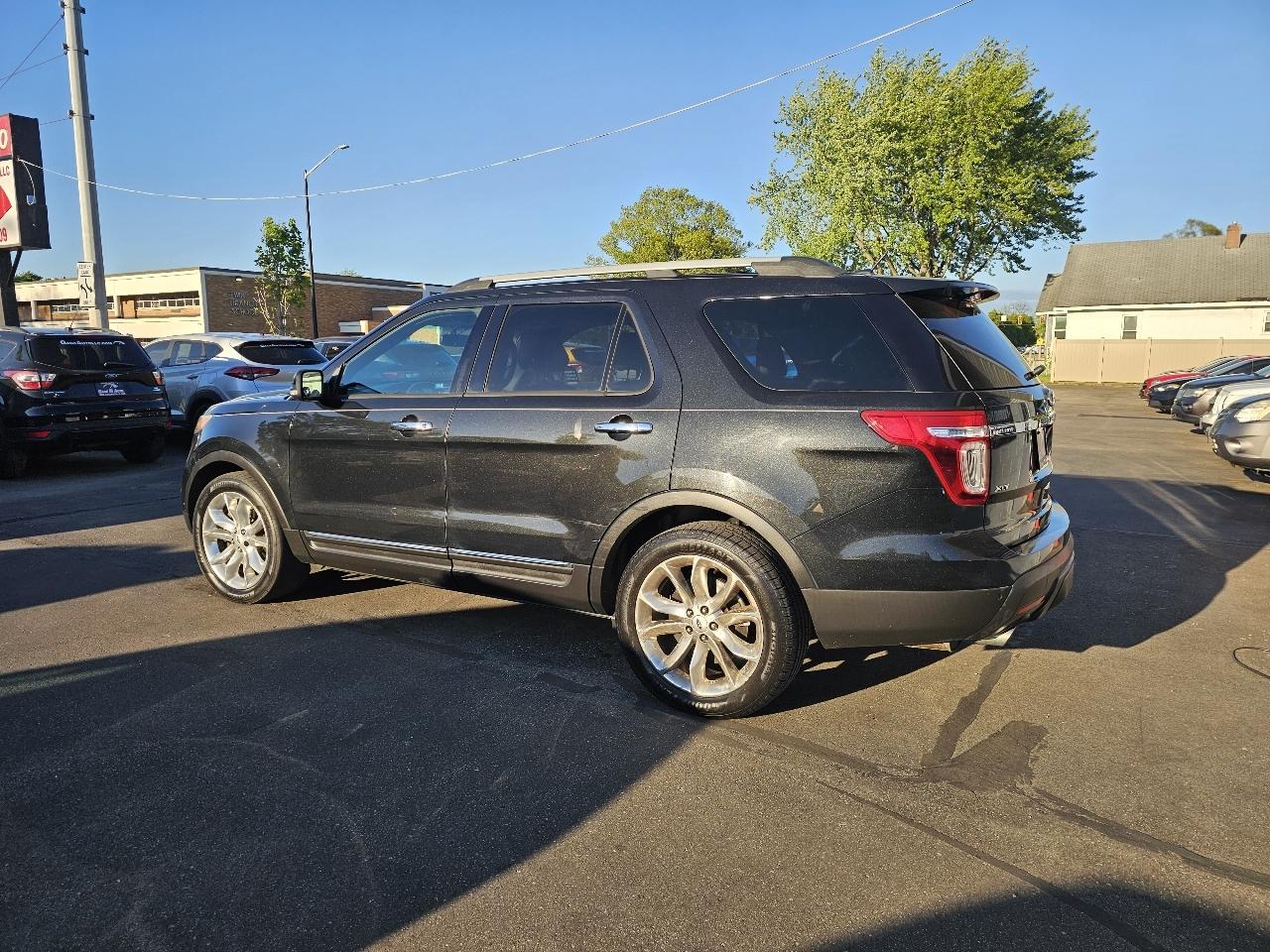 Ford Explorer XLT FWD 2013