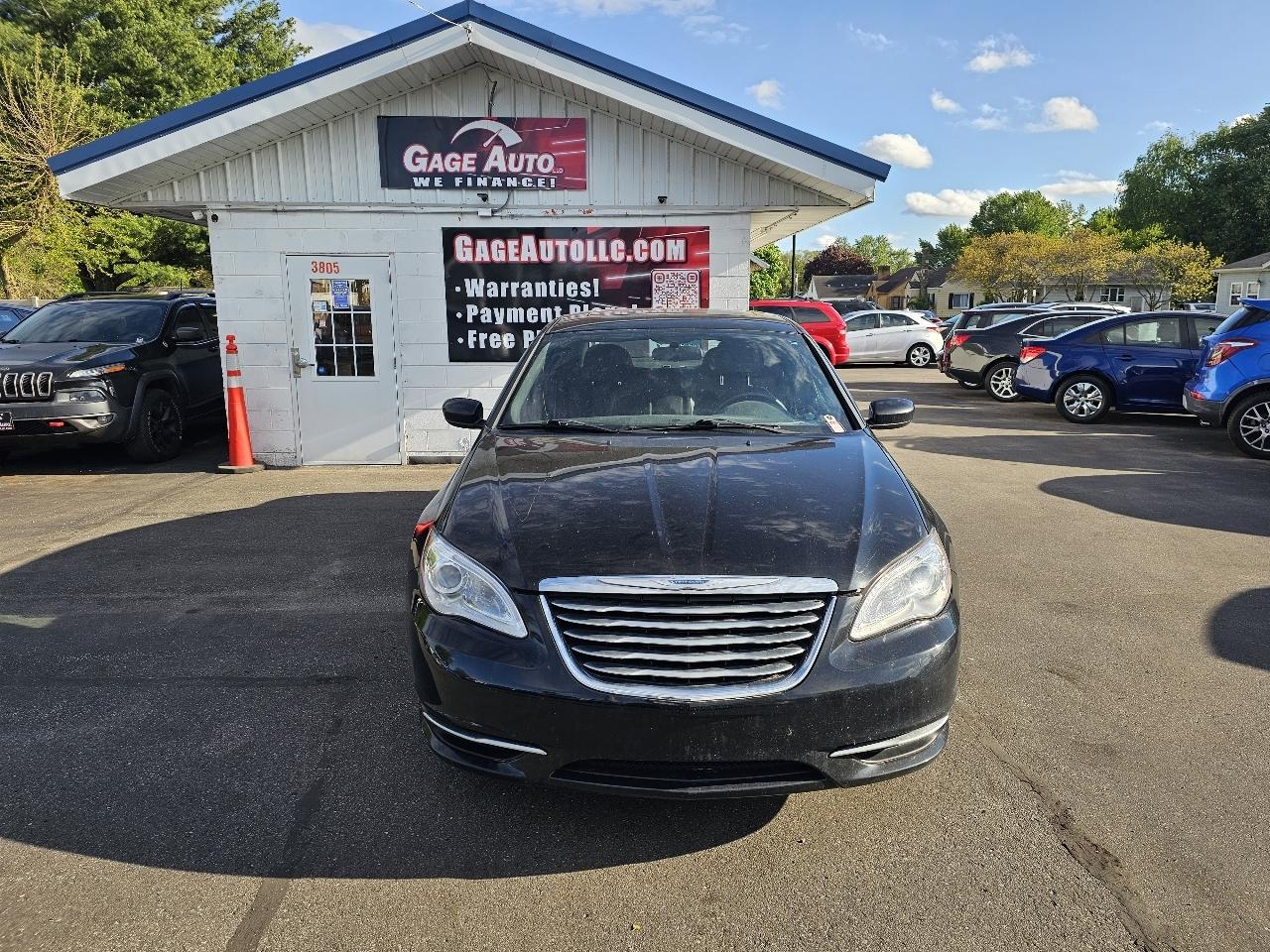Chrysler 200 Touring 2013