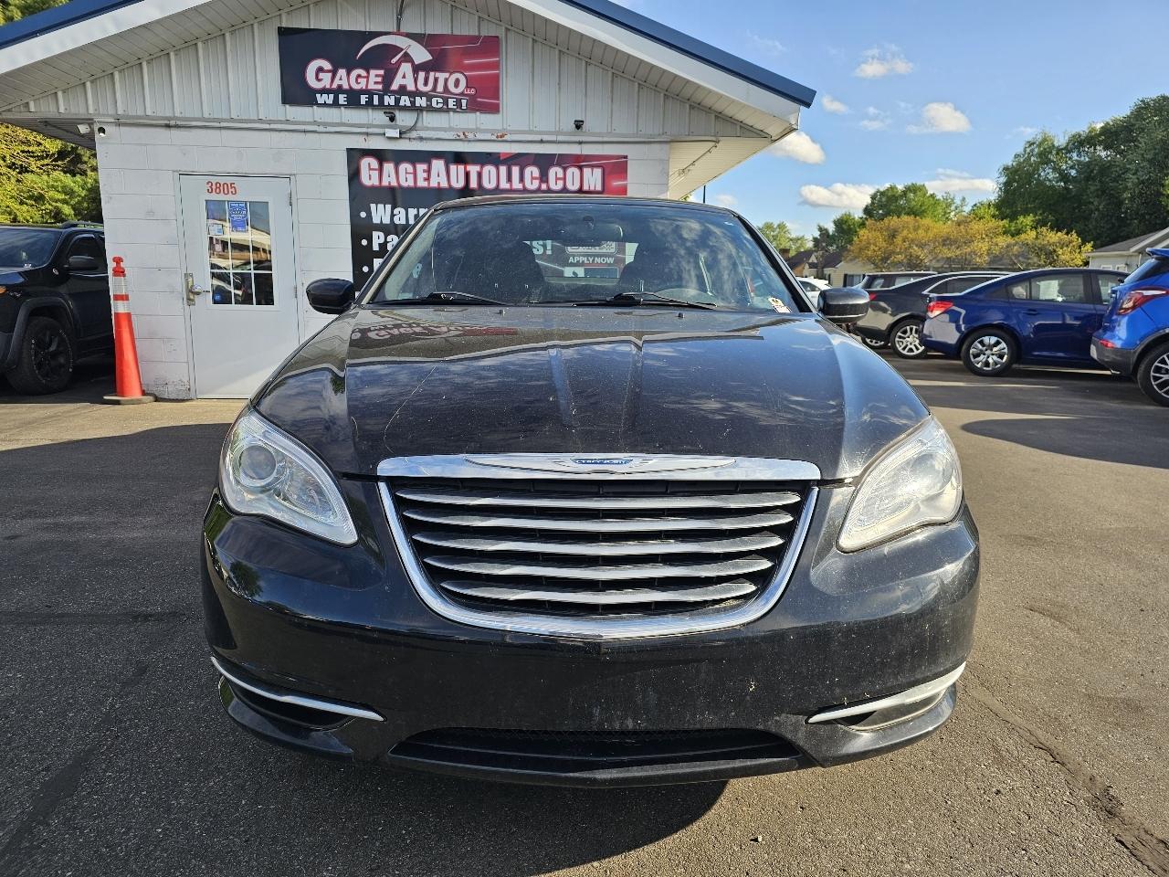 Chrysler 200 Touring 2013