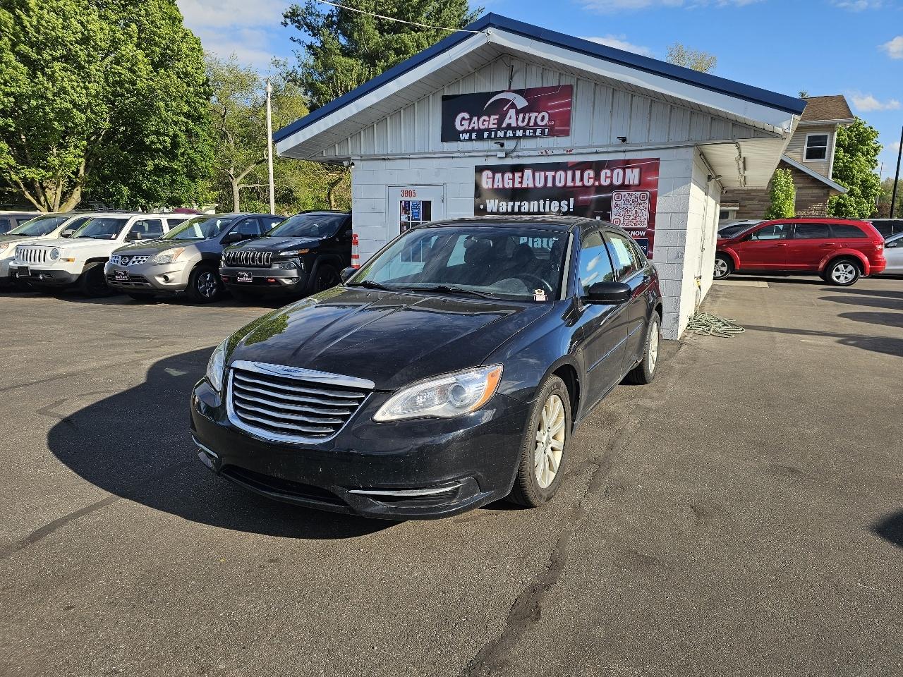Chrysler 200 Touring 2013