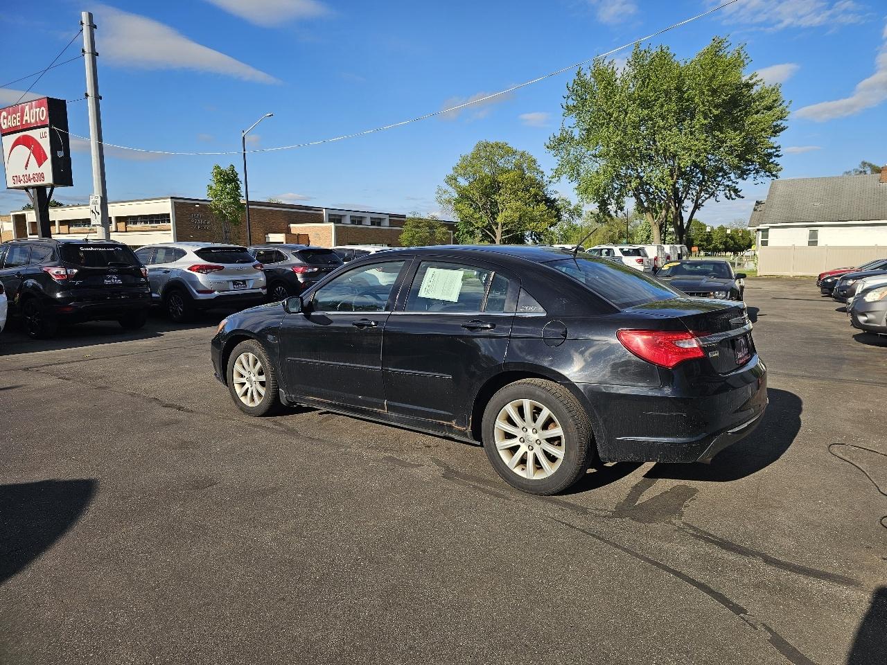 Chrysler 200 Touring 2013