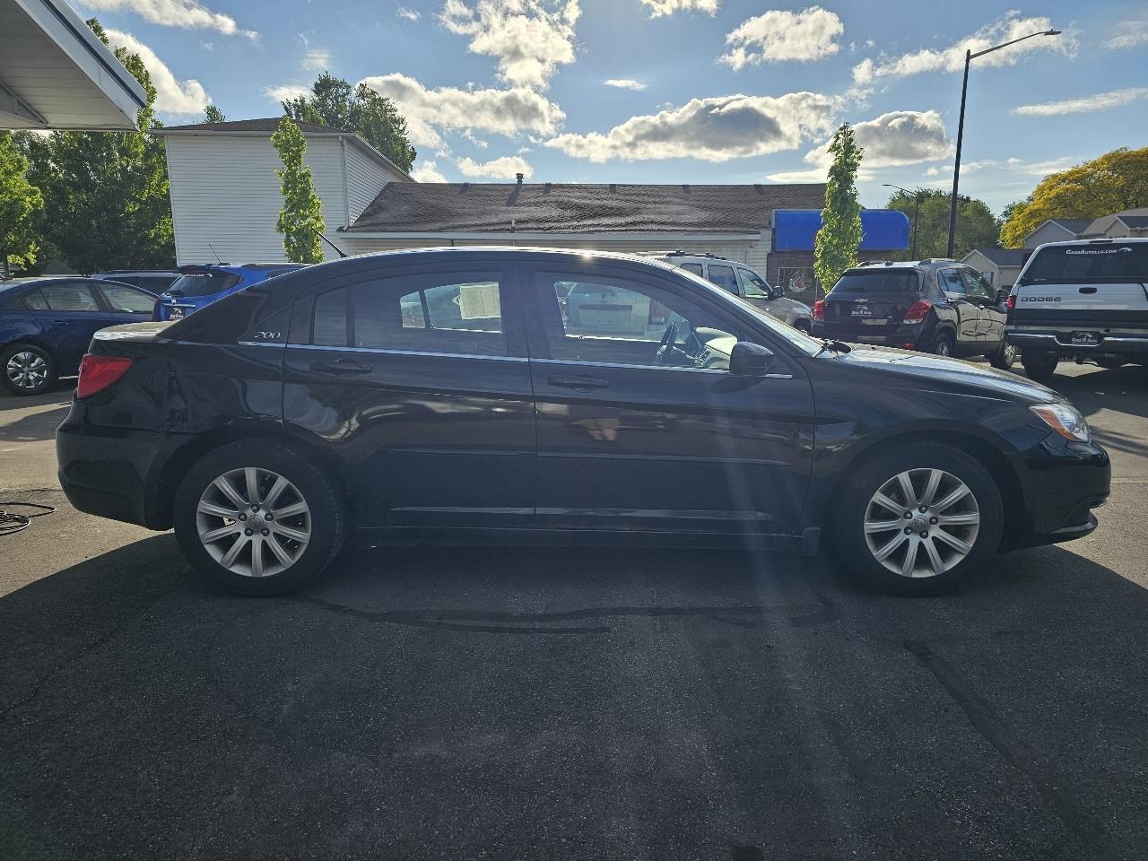 Chrysler 200 Touring 2013
