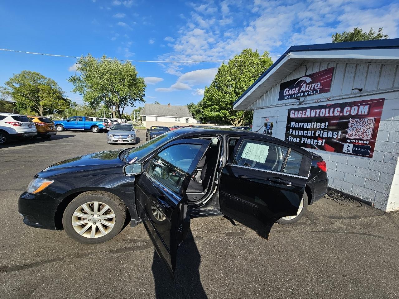 Chrysler 200 Touring 2013