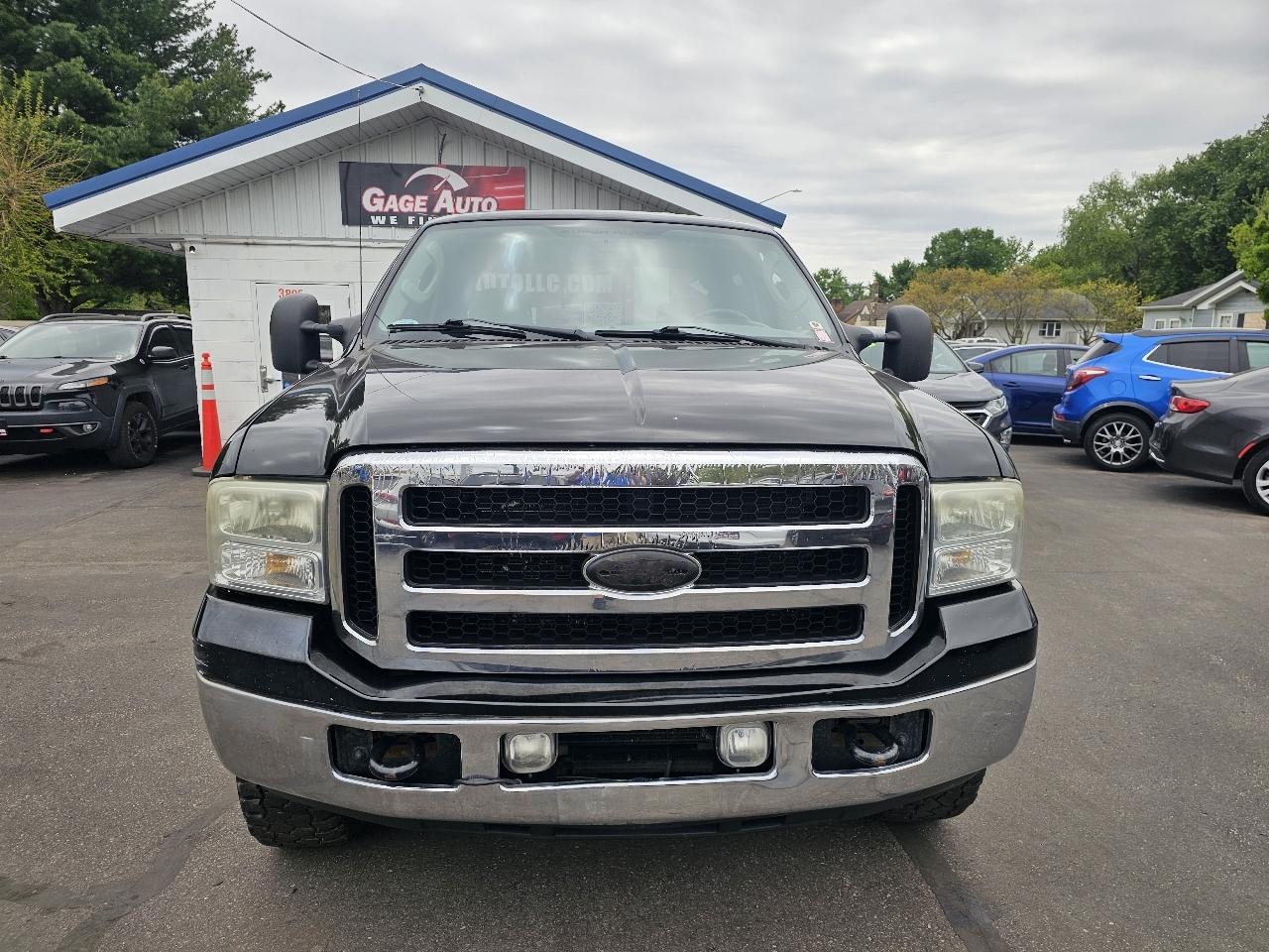 Ford F-250 SD XL Crew Cab 4WD 2006