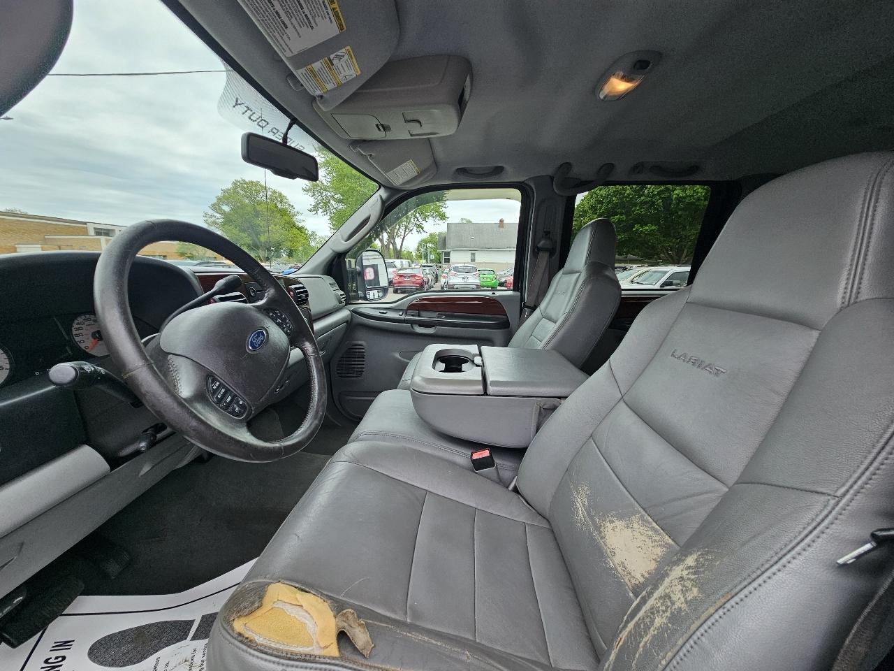 Ford F-250 SD XL Crew Cab 4WD 2006
