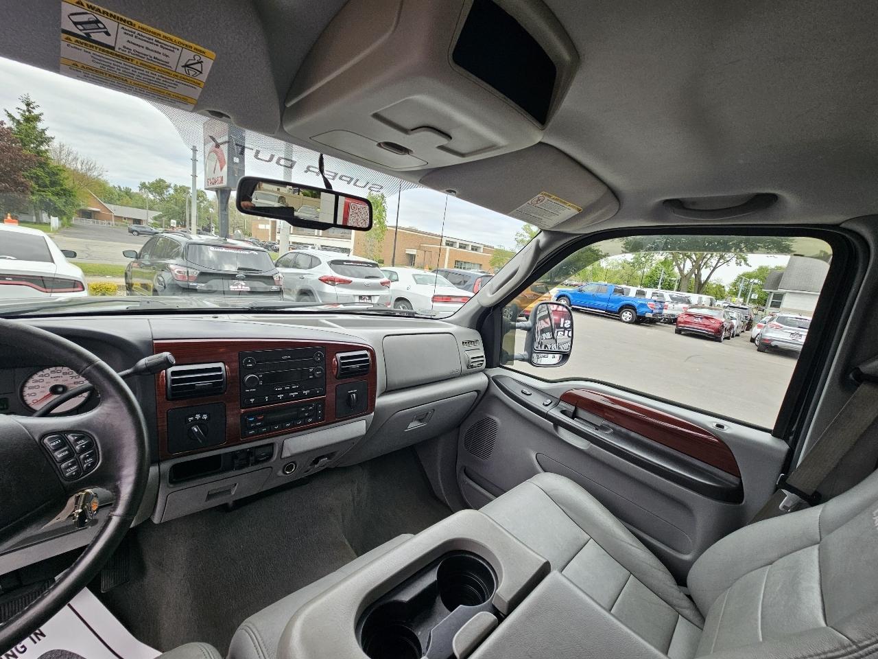 Ford F-250 SD XL Crew Cab 4WD 2006
