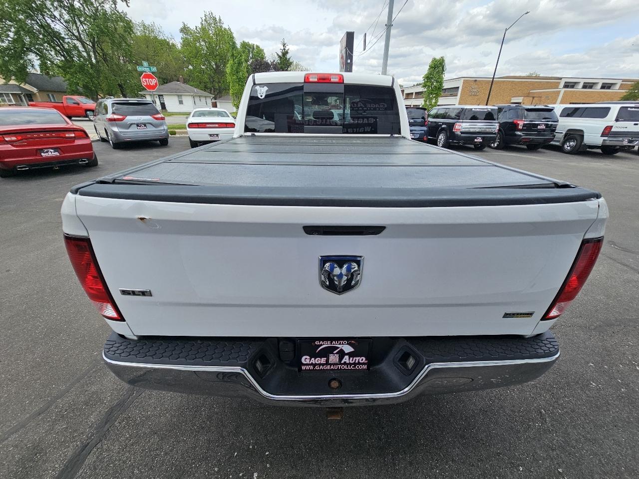 RAM 1500 SLT Quad Cab 2WD 2016