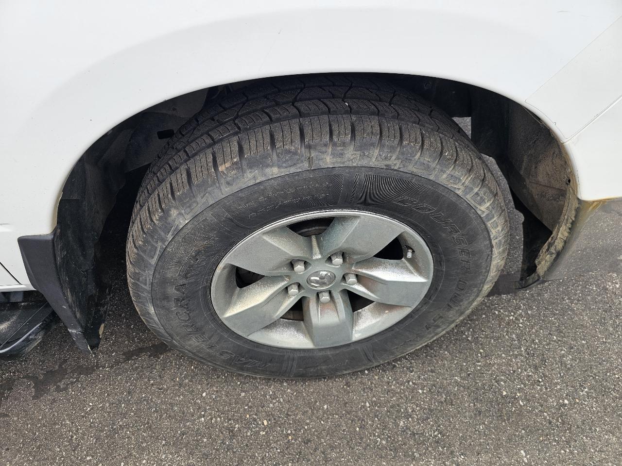 RAM 1500 SLT Quad Cab 2WD 2016