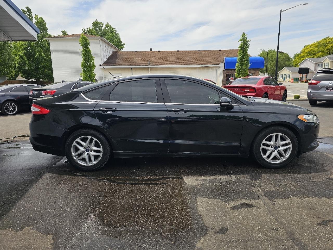 Ford Fusion SE 2014