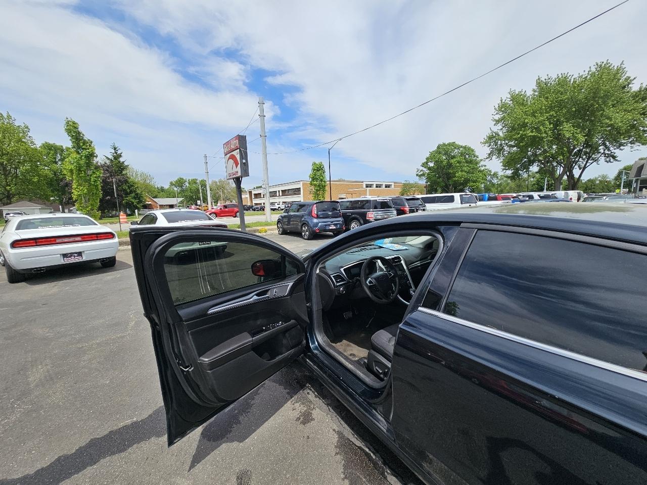 Ford Fusion SE 2014