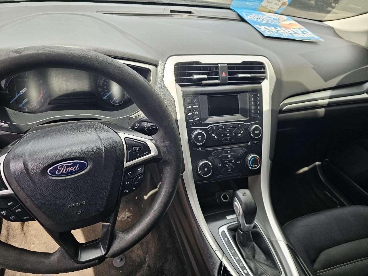 Ford Fusion SE 2014