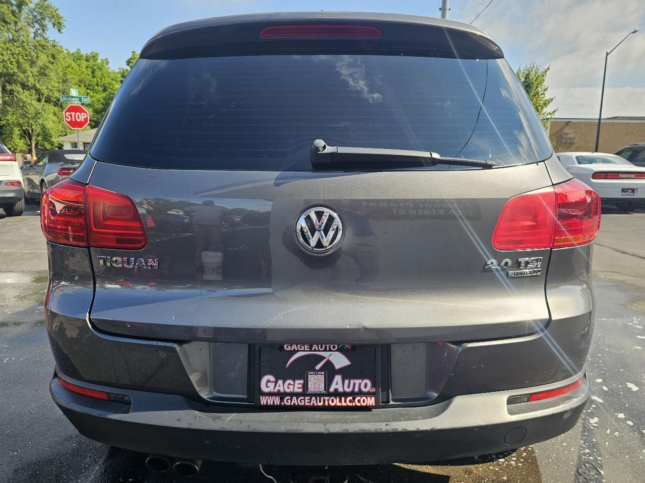 Volkswagen Tiguan S 4Motion 2012
