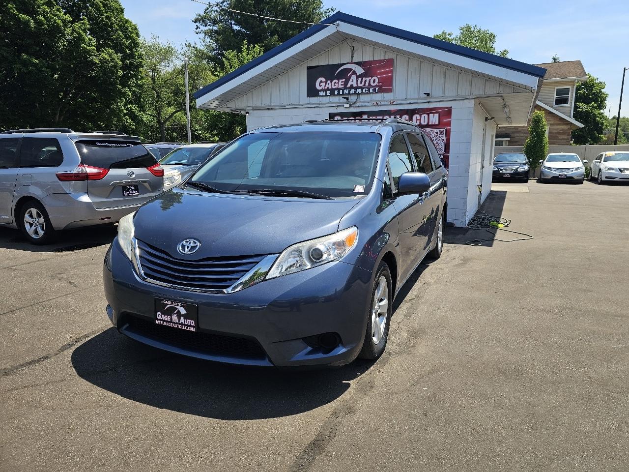 Toyota Sienna LE FWD 8-Passenger V6 2015