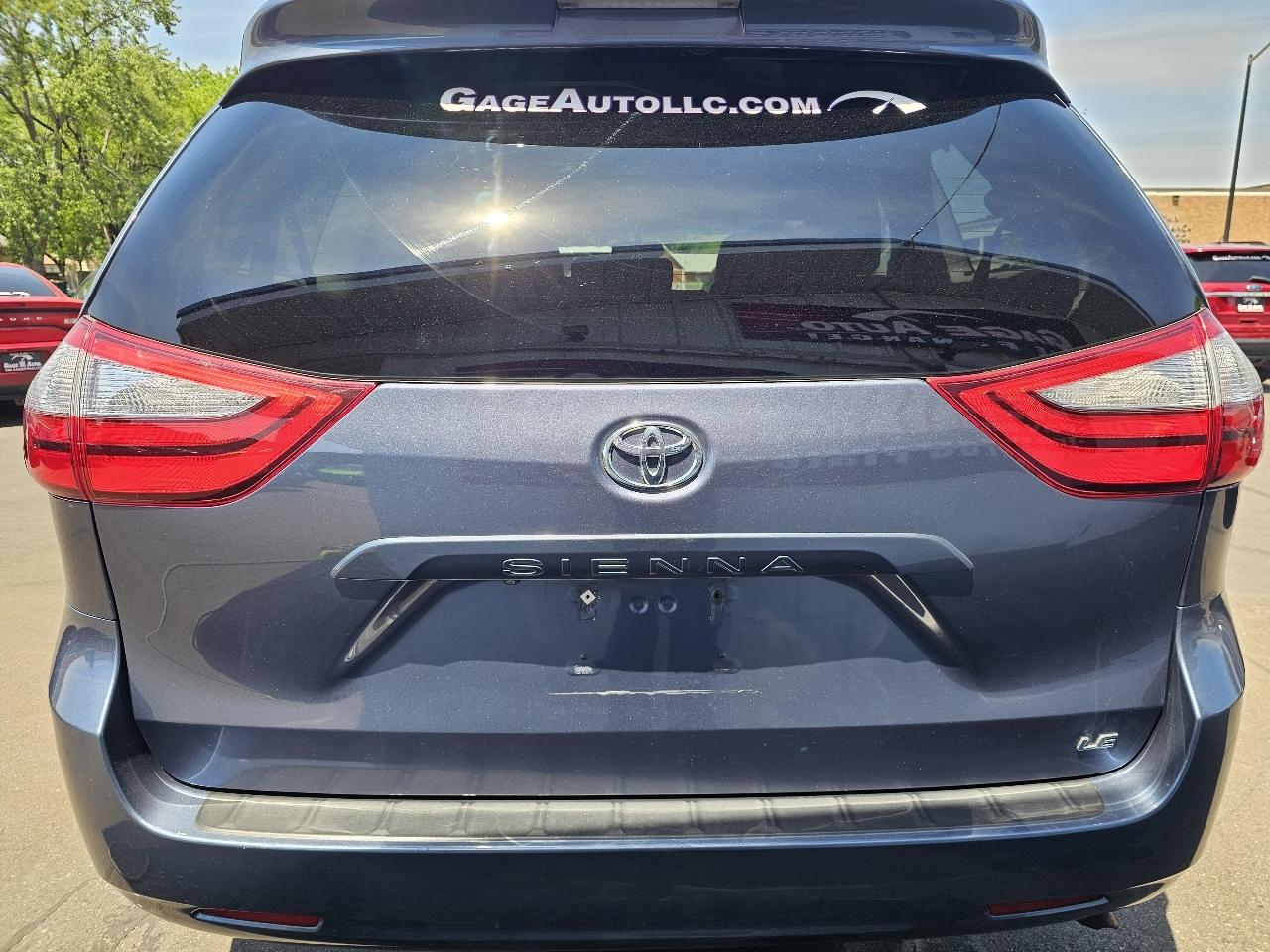 Toyota Sienna LE FWD 8-Passenger V6 2015