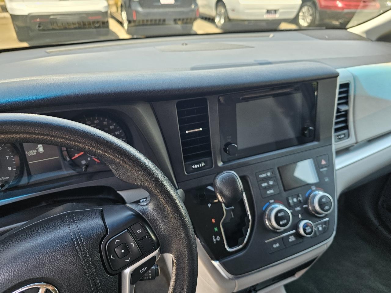 Toyota Sienna LE FWD 8-Passenger V6 2015