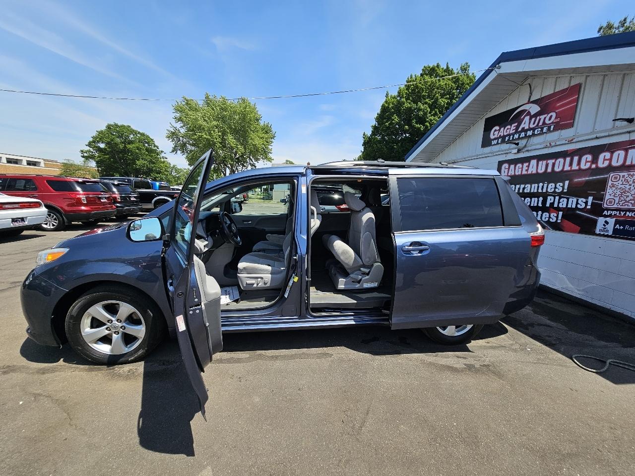 Toyota Sienna LE FWD 8-Passenger V6 2015