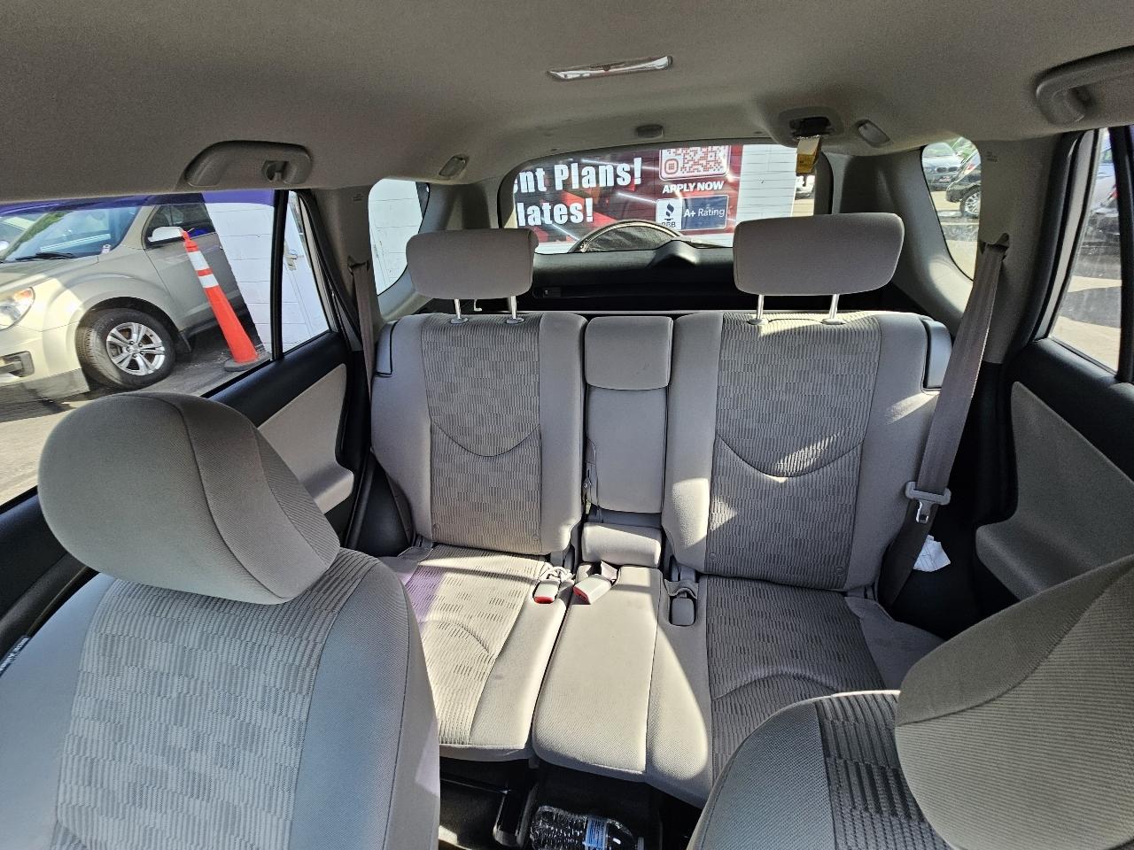 Toyota RAV4 Base I4 4WD 2010