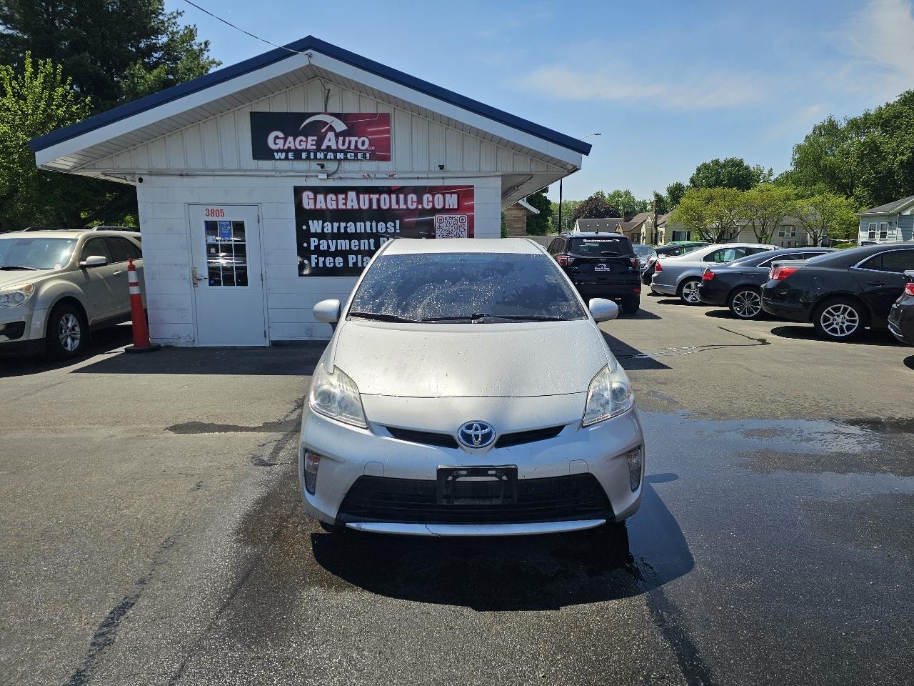 Toyota Prius Prius V 2012