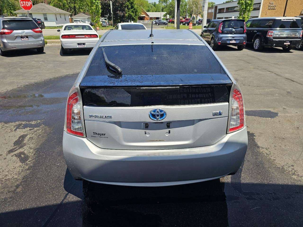 Toyota Prius Prius V 2012