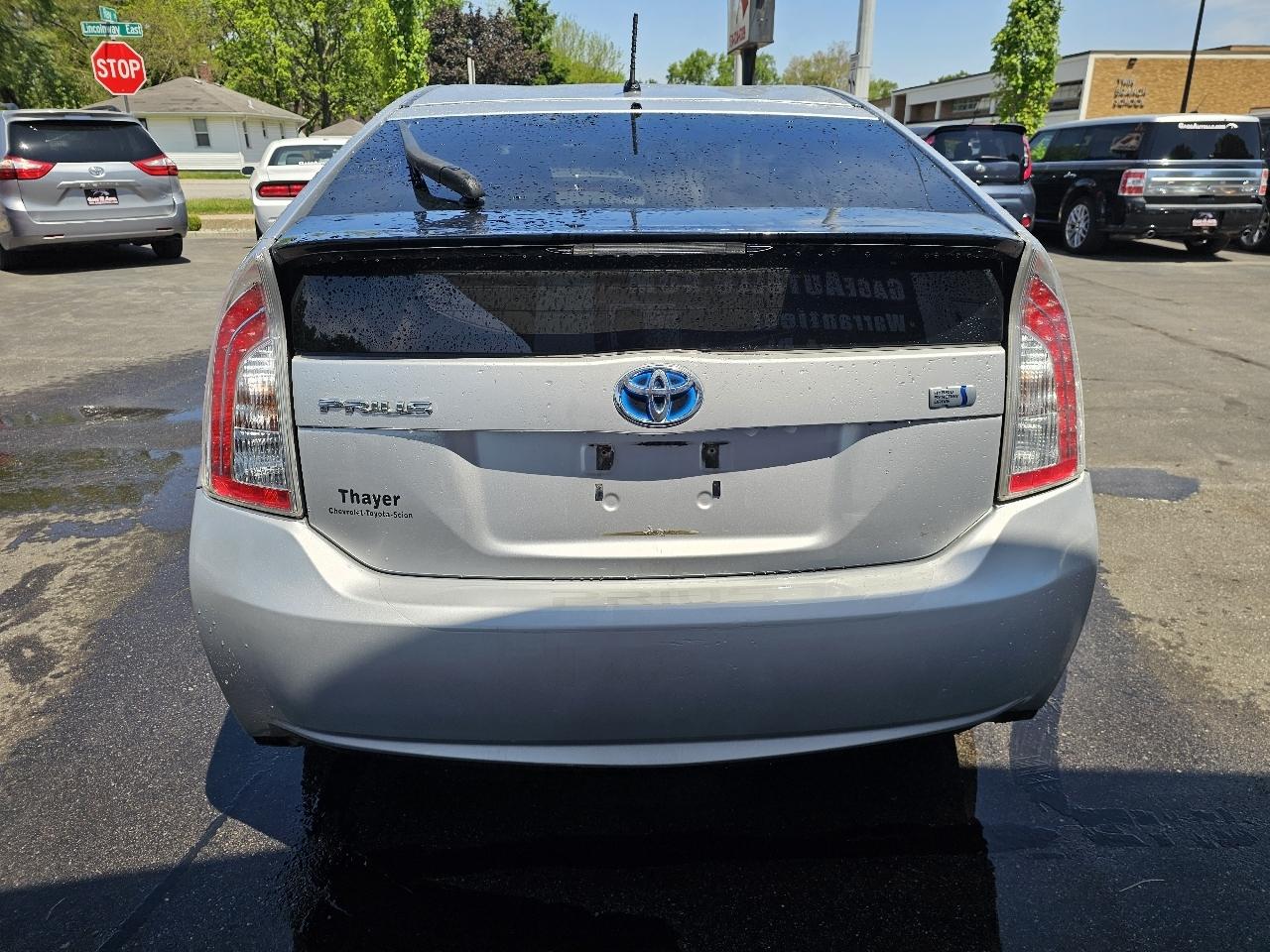Toyota Prius Prius V 2012