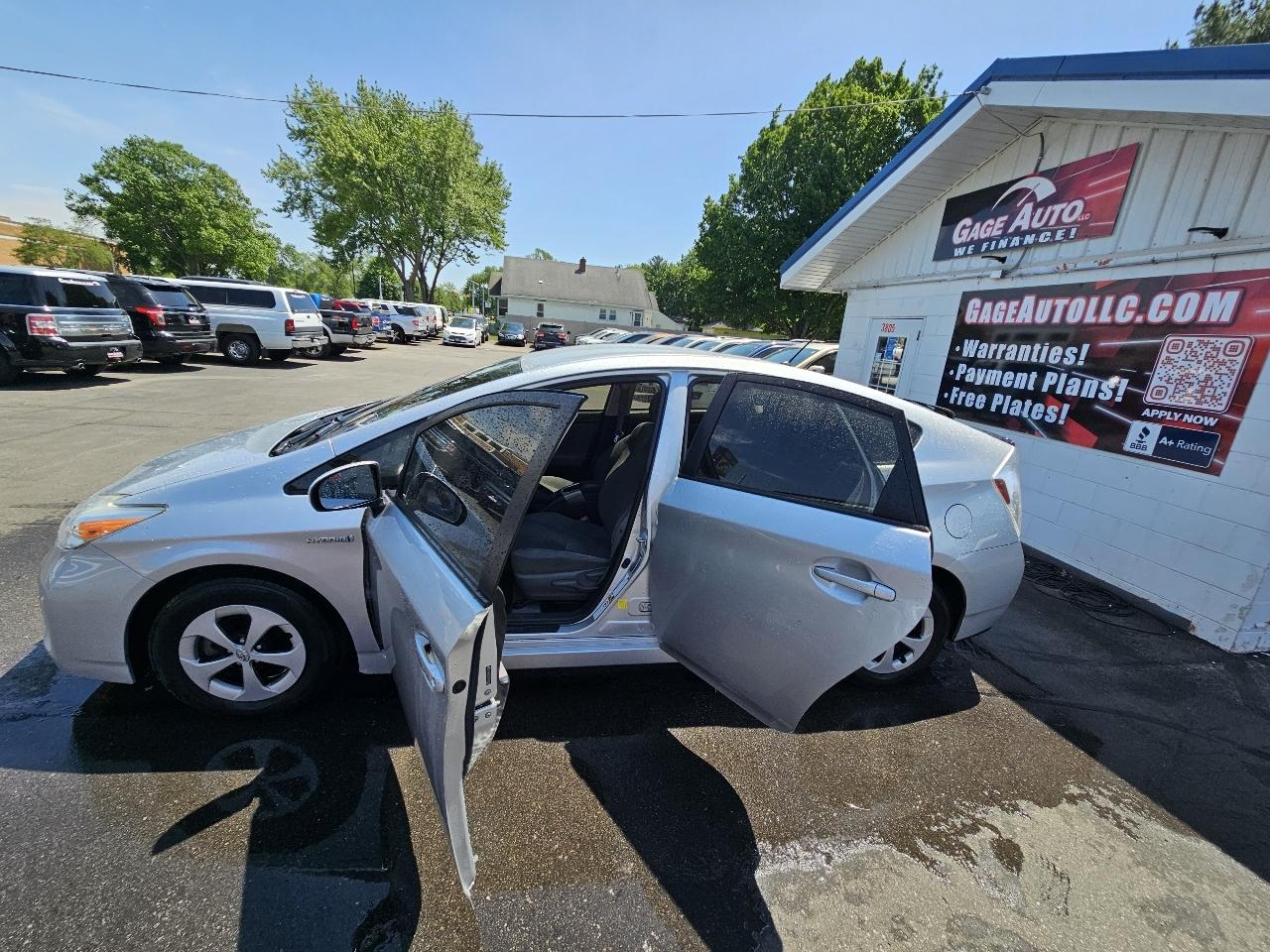 Toyota Prius Prius V 2012