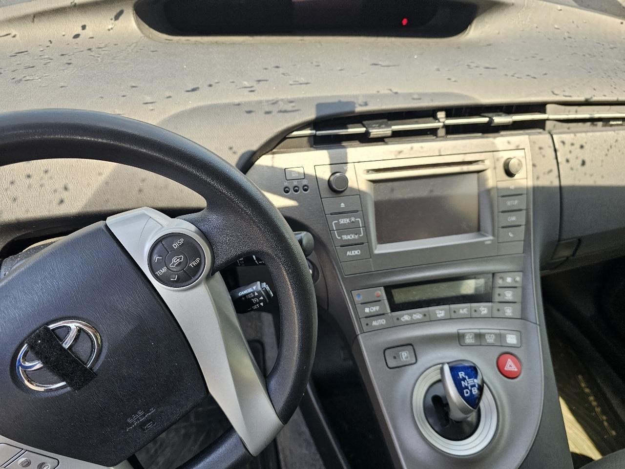 Toyota Prius Prius V 2012