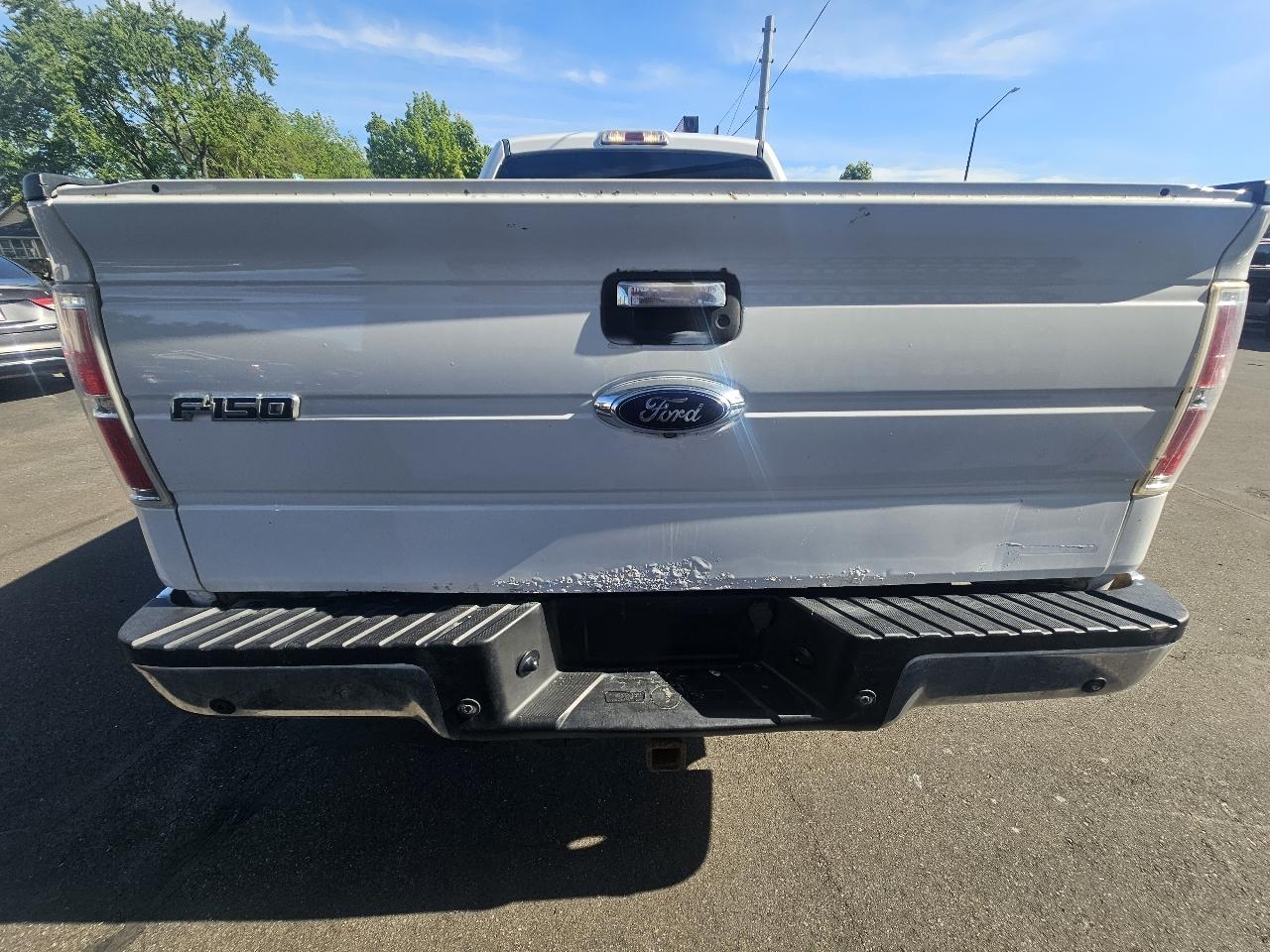 Ford F-150 XL SuperCrew 5.5-ft. Bed 4WD 2014