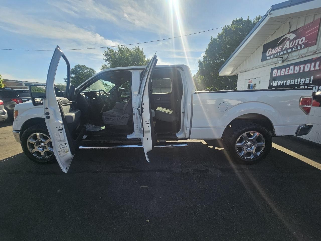 Ford F-150 XL SuperCrew 5.5-ft. Bed 4WD 2014