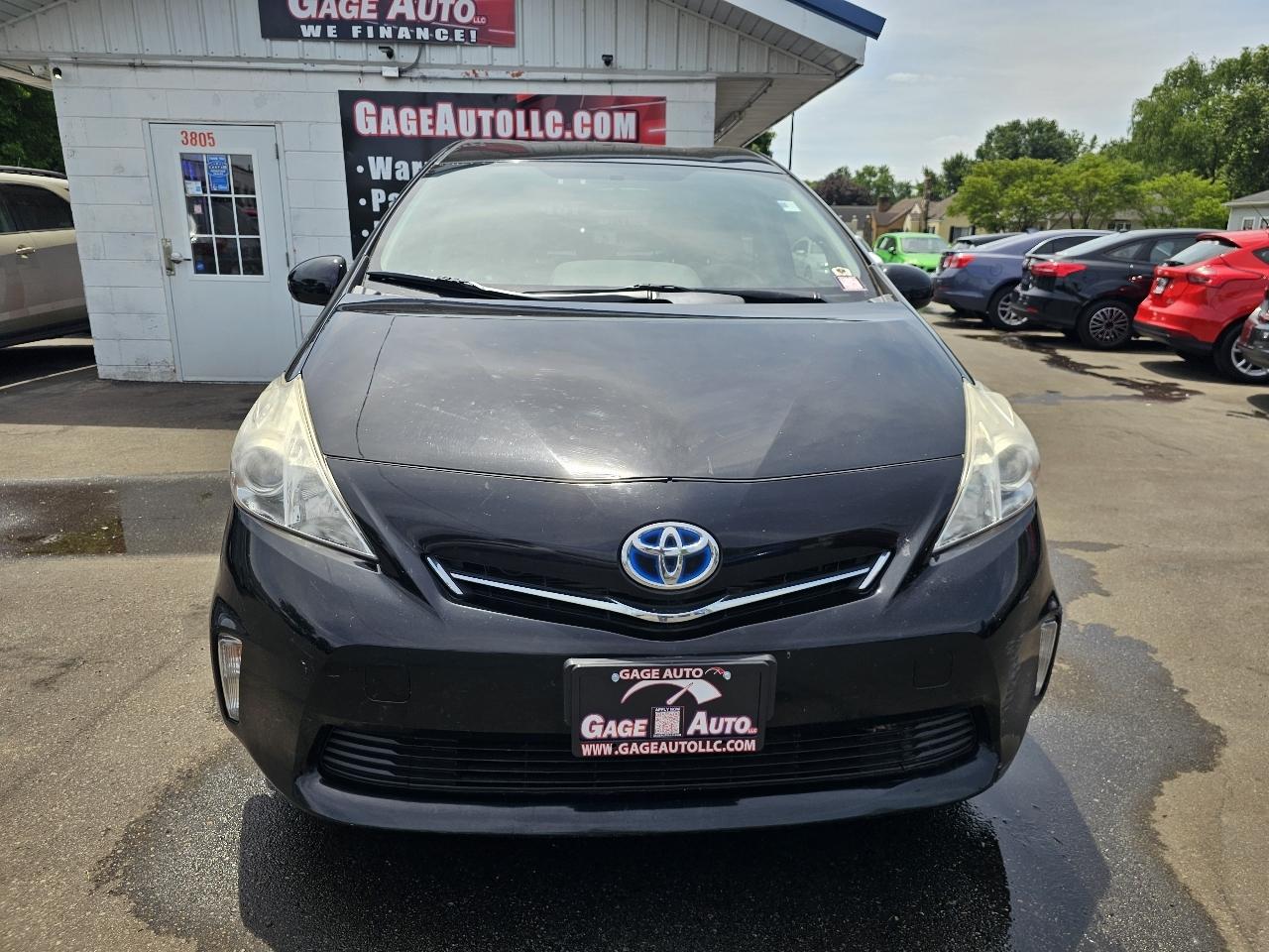 Toyota Prius V Two 2012