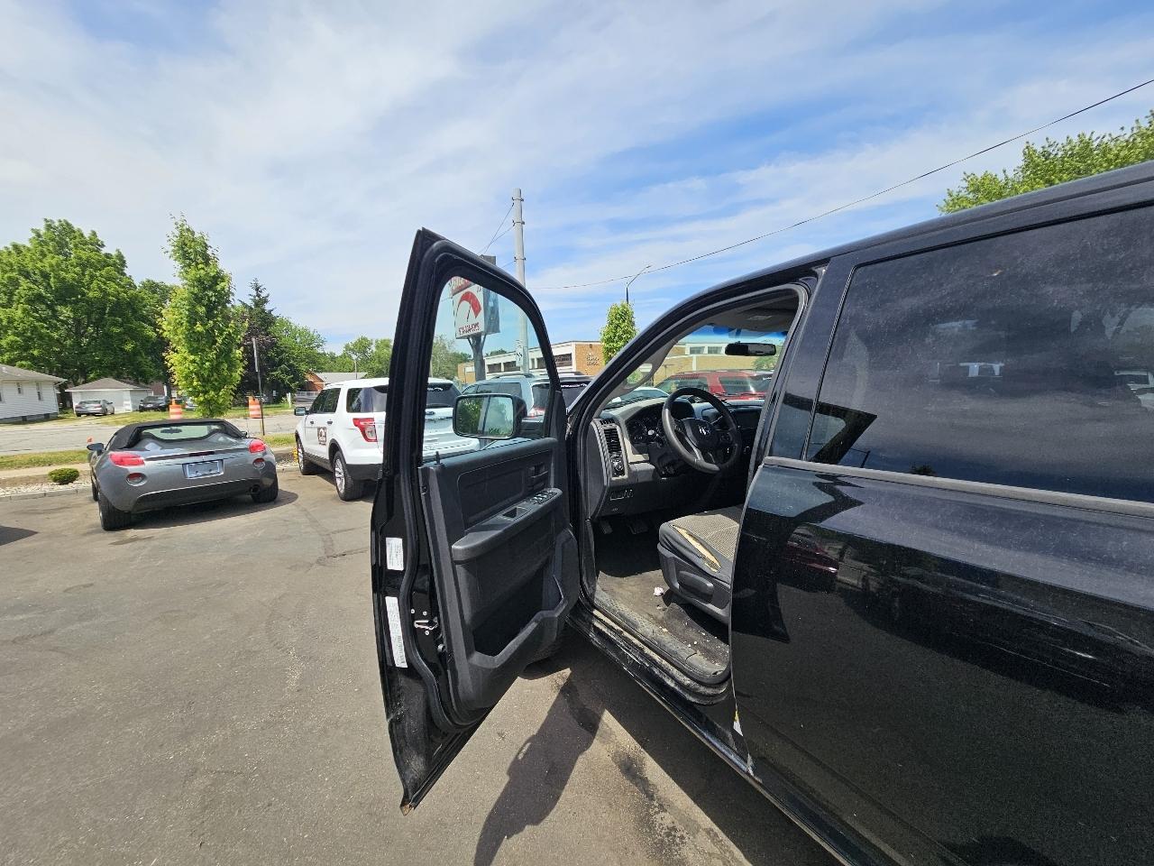 Dodge Ram 1500  2012
