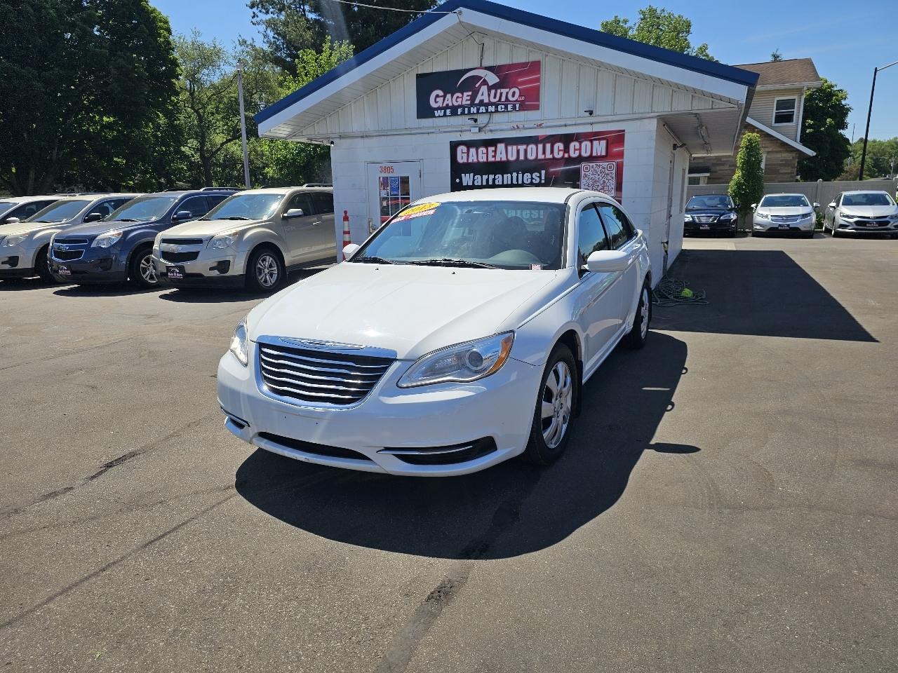 Chrysler 200 LX 2013