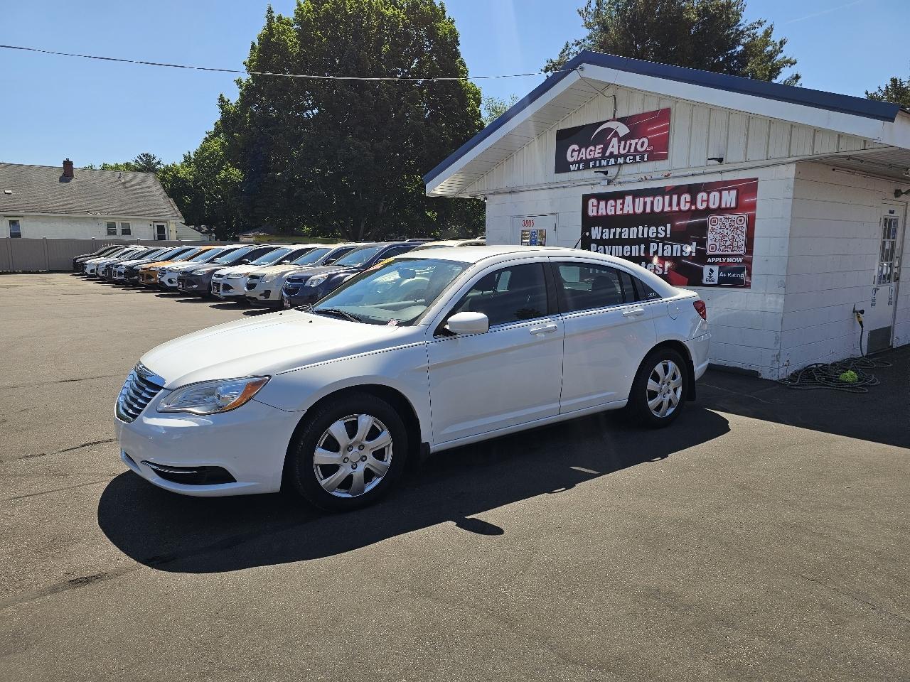 Chrysler 200 LX 2013